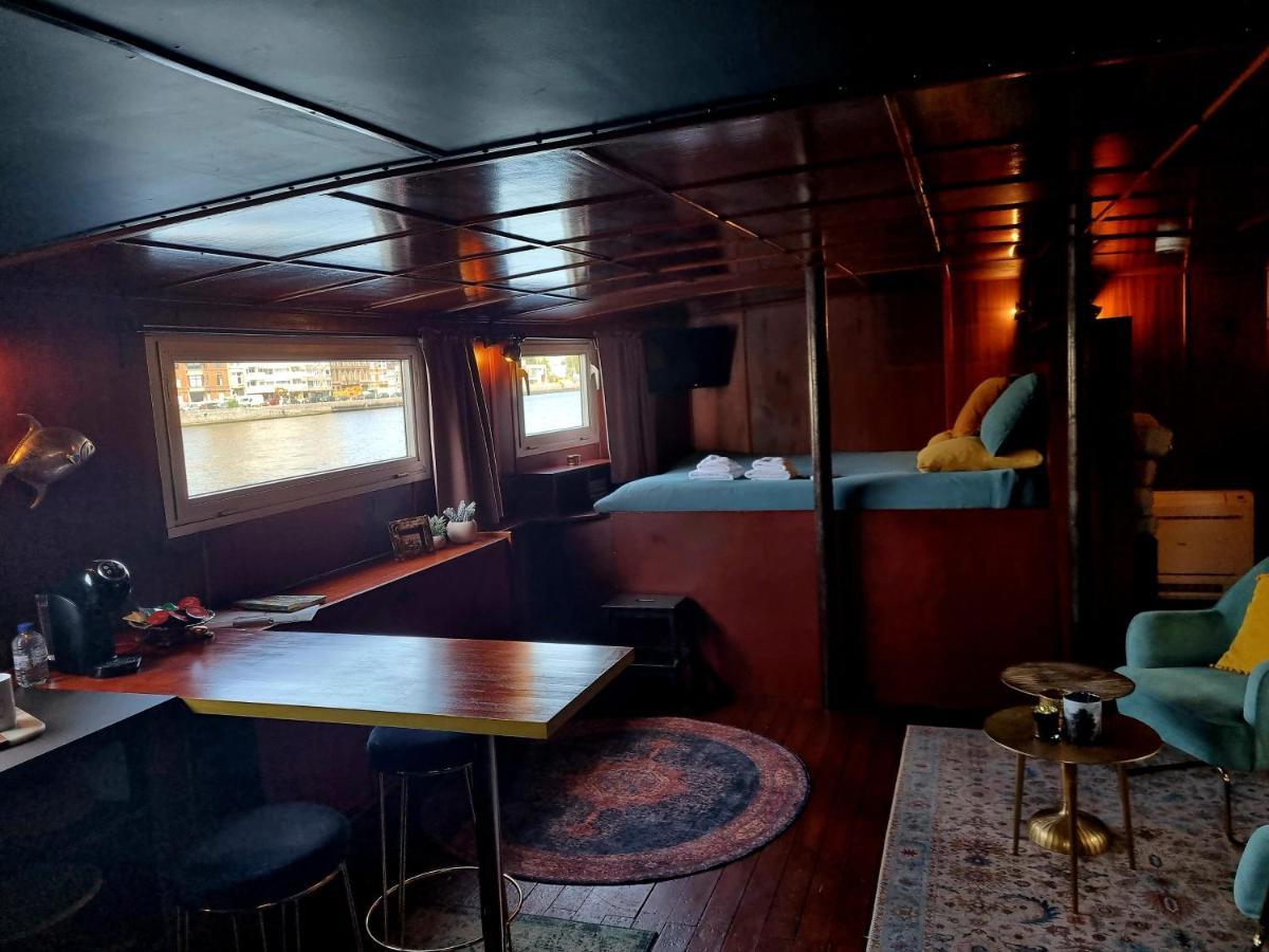La Cabine Du Capitaine Льеж Экстерьер фото